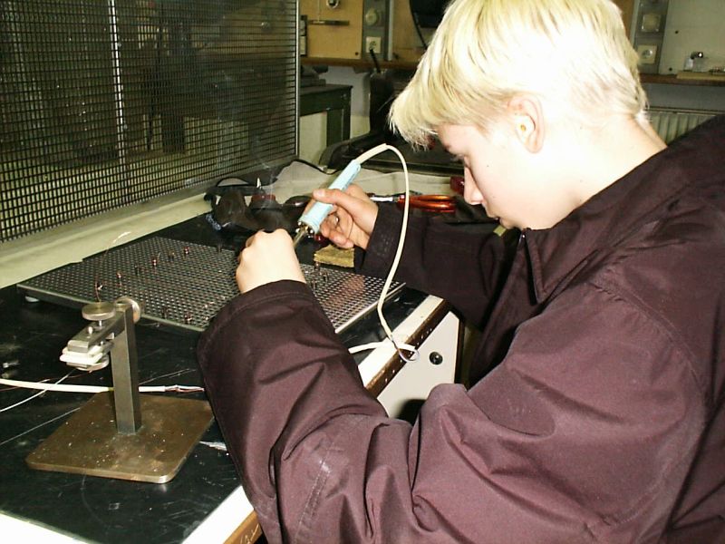 E-Technik6.JPG (90948 Byte)