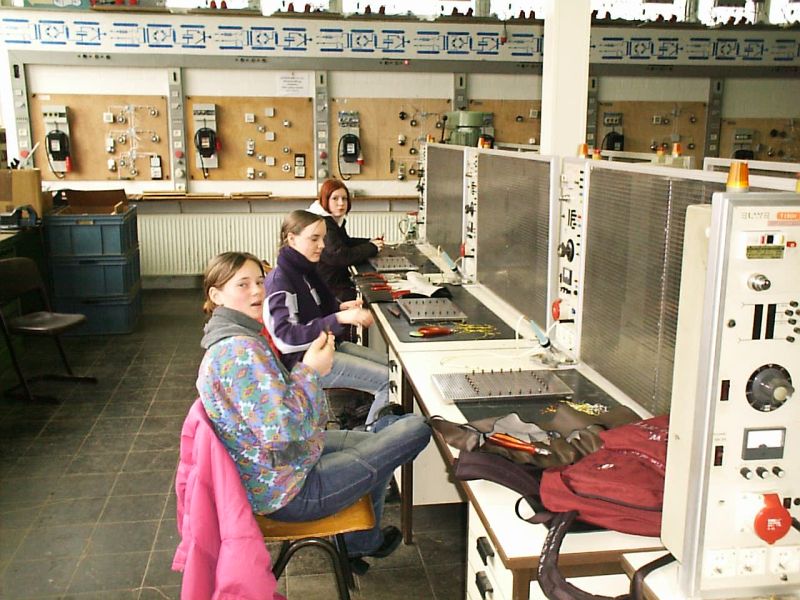 E-Technik7.JPG (105598 Byte)