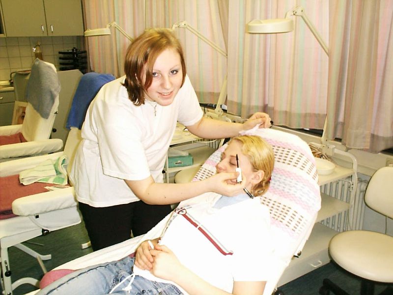 Kosmetik1.JPG (73373 Byte)